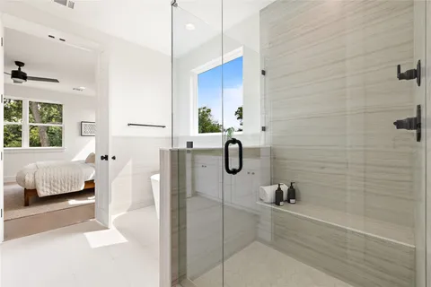 $1,099,000 | 1702 Pennsylvania Avenue, Austin, TX 78702