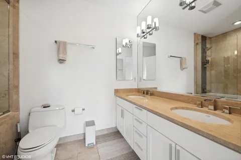 $850,000 | 1053 North Kingsbury Street, Chicago, IL 60610