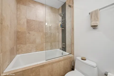 $850,000 | 1053 North Kingsbury Street, Chicago, IL 60610