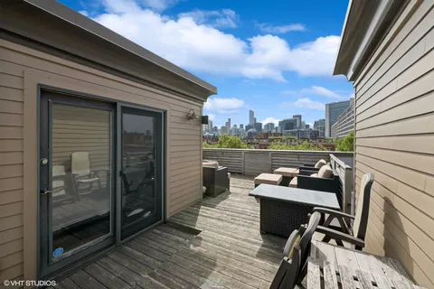 $850,000 | 1053 North Kingsbury Street, Chicago, IL 60610