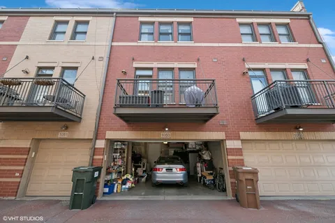 $850,000 | 1053 North Kingsbury Street, Chicago, IL 60610