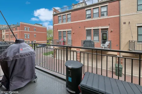 $850,000 | 1053 North Kingsbury Street, Chicago, IL 60610