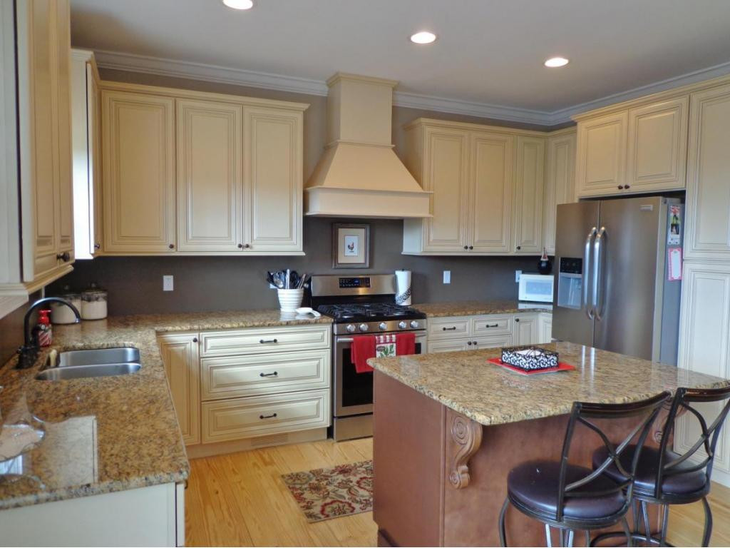 144 Stonebrook Loop Elizabethton, TN 37643 - Photo 2 of 21 Photo 2