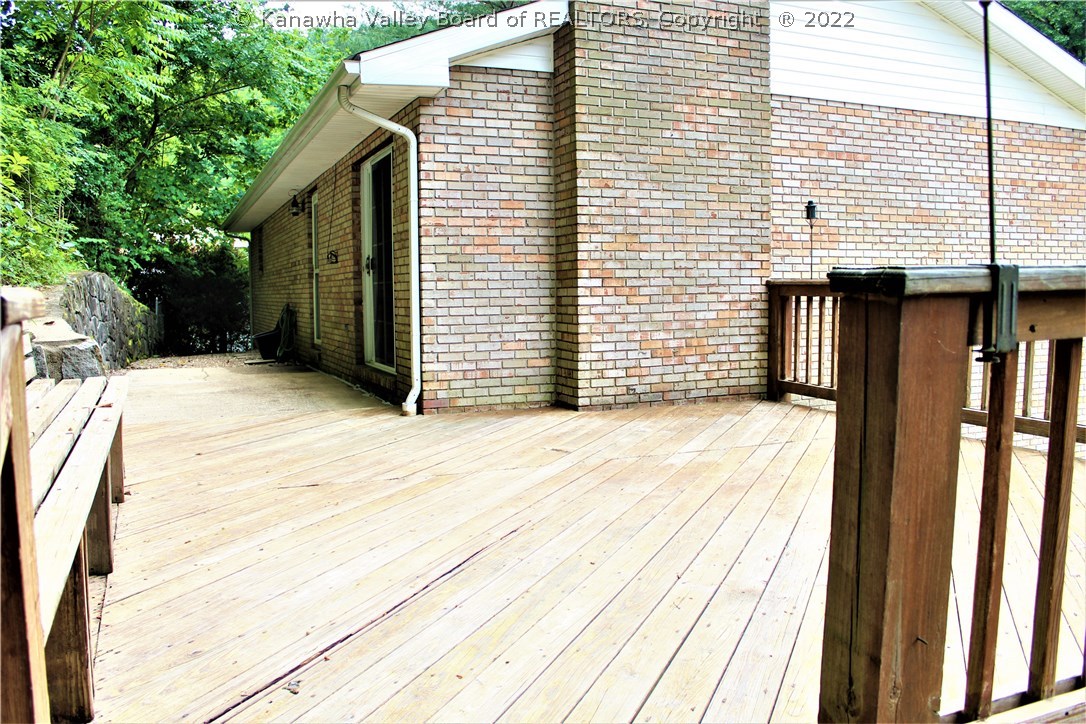 728 Lower Donnally Road Charleston, WV 25304 - Photo 6 of 19 Gallery Image 6