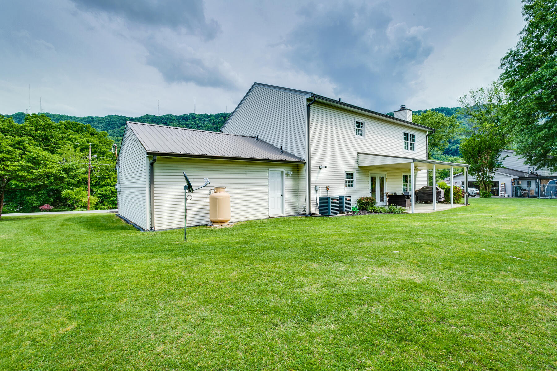 1036 Amersham Road Kingsport, TN 37660 - Photo 48 of 57 1036 Amersham Road pic 48