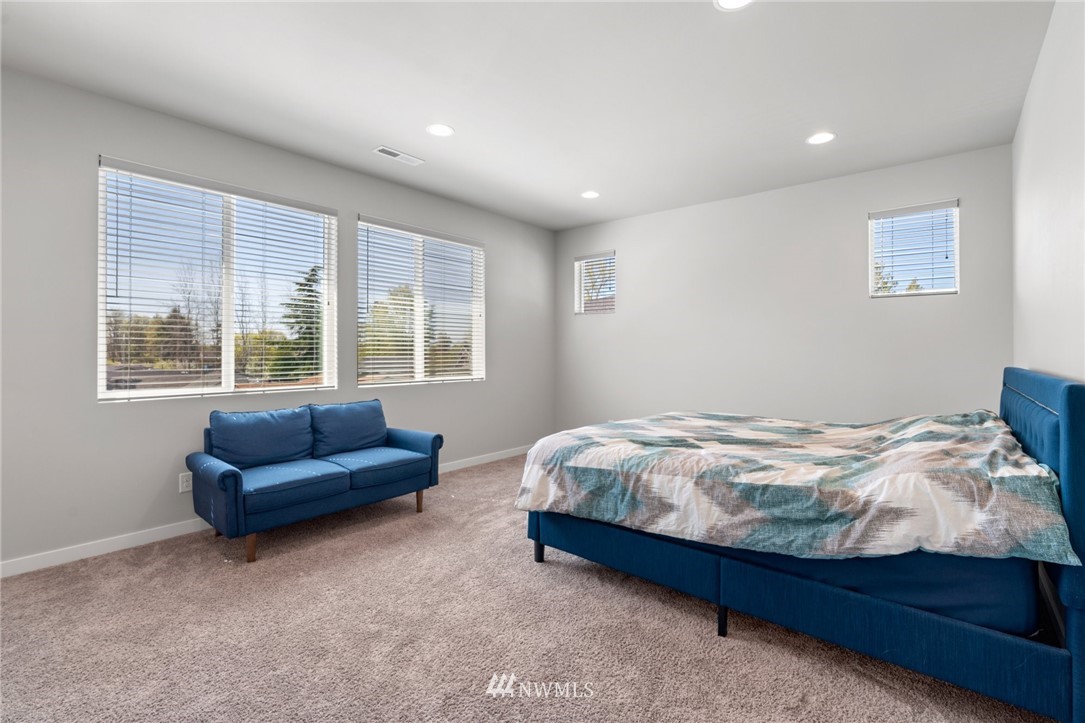 11403 Southeast 162nd Street Renton, WA 98055 - Photo 17 of 32