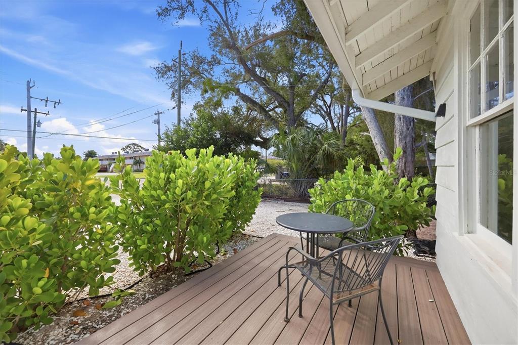 4116 Swift Road Sarasota, FL 34231 - Photo 4 of 47 Gallery Image 4