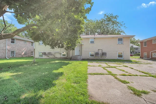 $1,500 | 241 South Small Avenue, Unit 2N, Kankakee, IL 60901