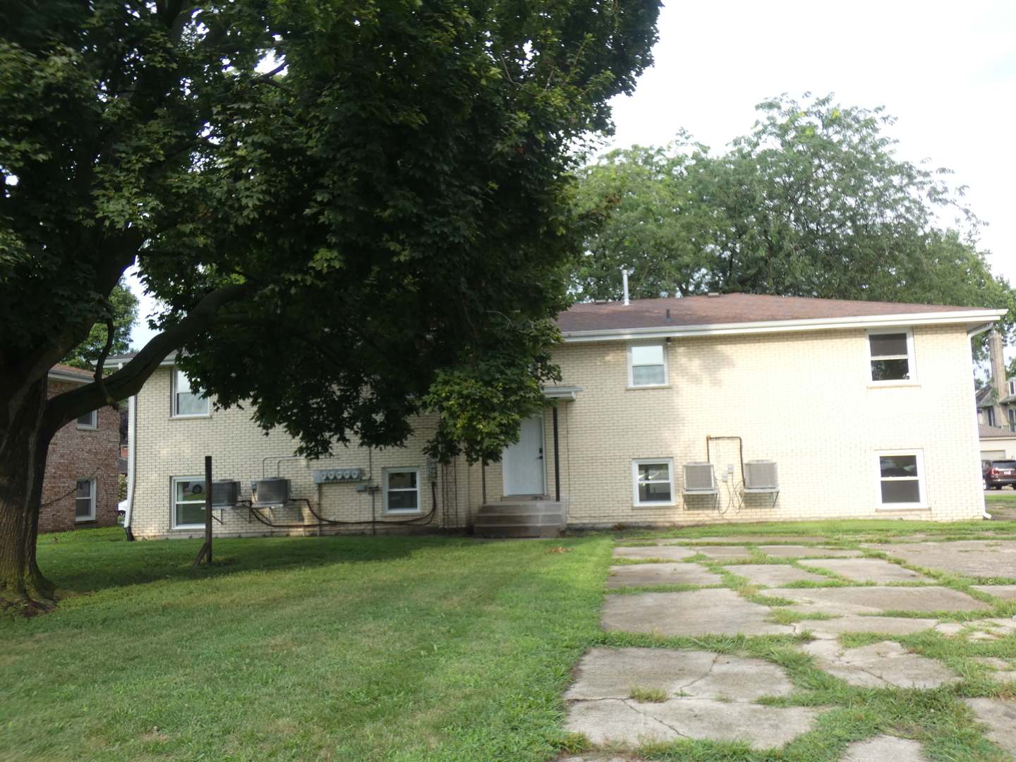 241 South Small Avenue, Unit 2N Kankakee, IL 60901 - Photo 24 of 29