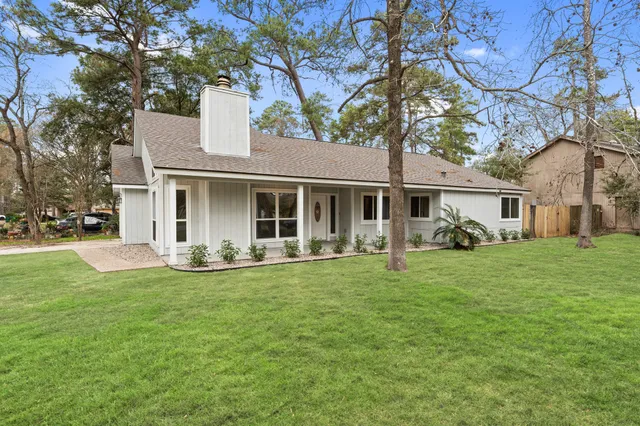 $2,900 | 2 Dewthread Court, The Woodlands, TX 77380