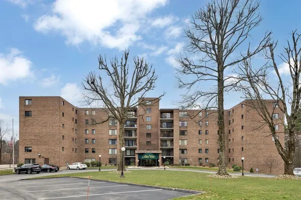 $240,000 | 3 Alta Vita Drive, Unit 608, Greensburg, PA 15601