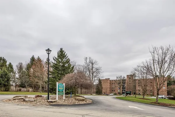 $240,000 | 3 Alta Vita Drive, Unit 608, Greensburg, PA 15601
