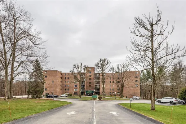 $240,000 | 3 Alta Vita Drive, Unit 608, Greensburg, PA 15601