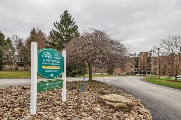 $240,000 | 3 Alta Vita Drive, Unit 608, Greensburg, PA 15601