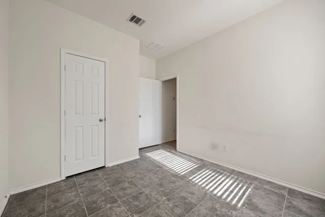 a view of utility room