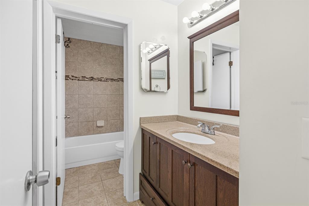 5528 Southwest 4th Place, Unit 5528 Gainesville, FL 32607 - Photo 16 of 24