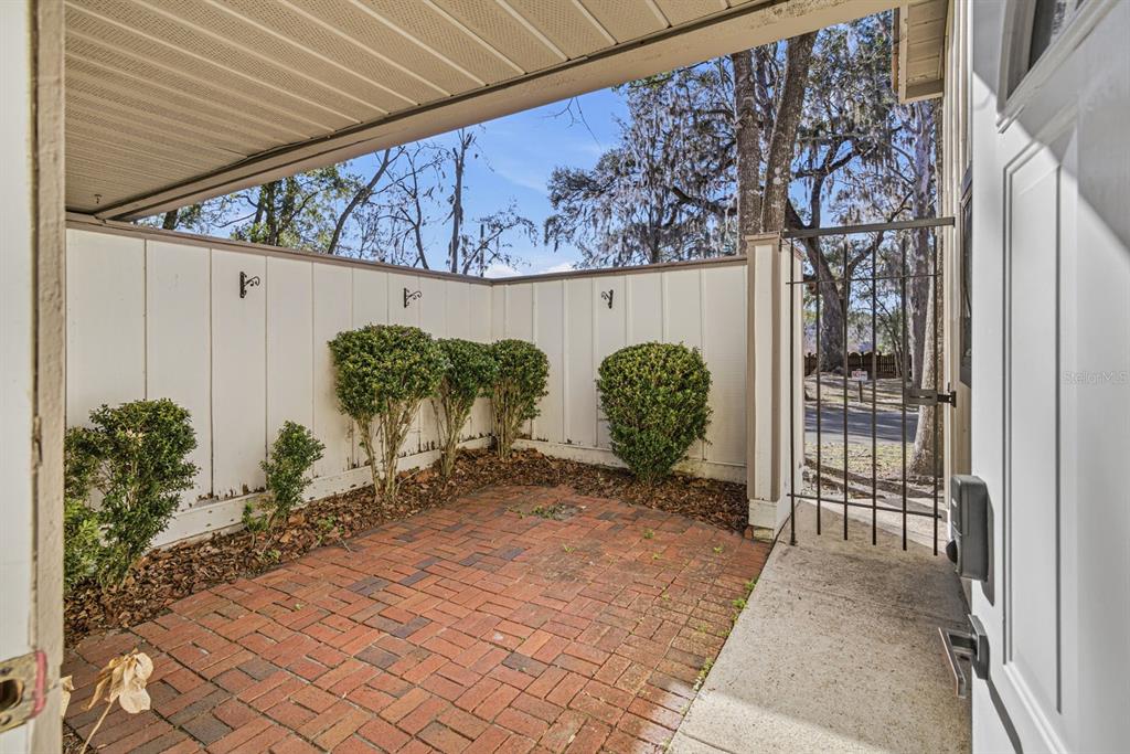 5528 Southwest 4th Place, Unit 5528 Gainesville, FL 32607 - Photo 2 of 24