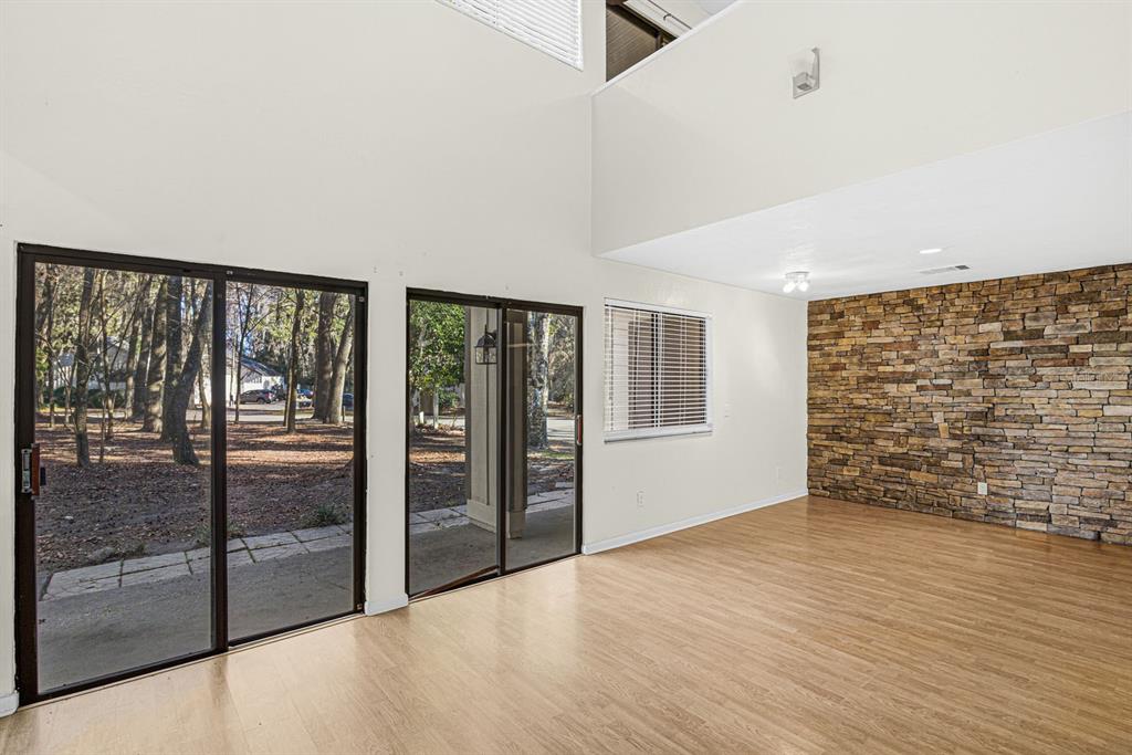 5528 Southwest 4th Place, Unit 5528 Gainesville, FL 32607 - Photo 4 of 24