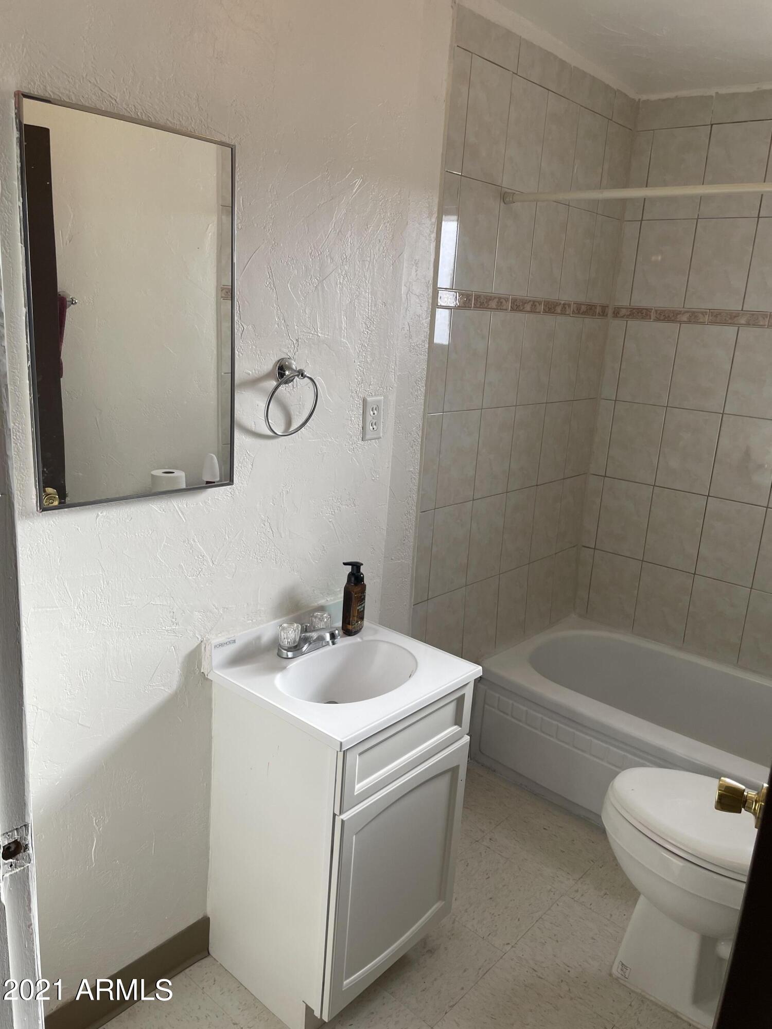 220 F Avenue Douglas, AZ 85607 - Photo 13 of 32 IMG_3608