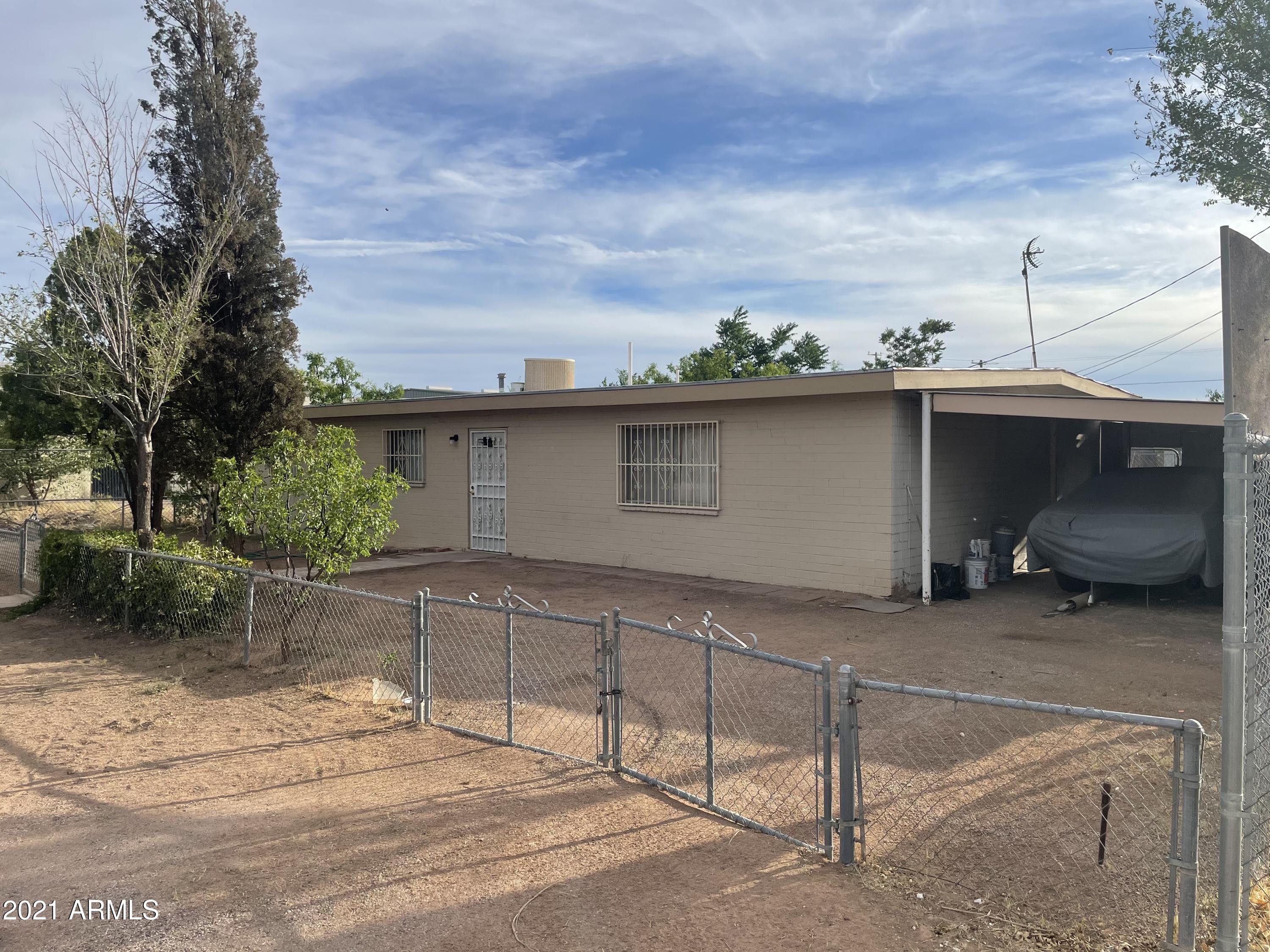 220 F Avenue Douglas, AZ 85607 - Photo 2 of 32 IMG_3596