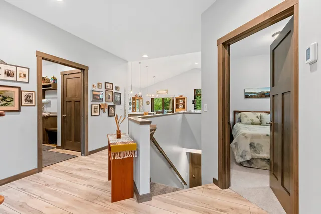 $469,900 | 2592 Farmington Way, Unit 17, Suamico, WI 54313