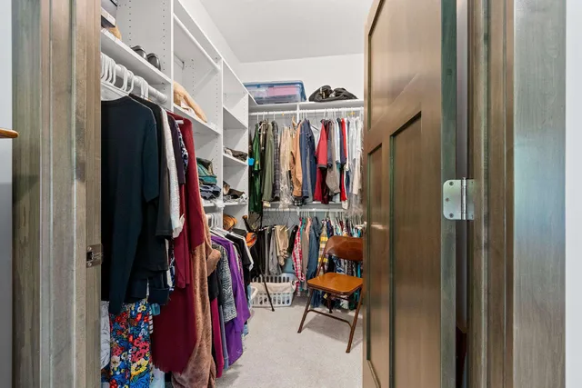 $469,900 | 2592 Farmington Way, Unit 17, Suamico, WI 54313