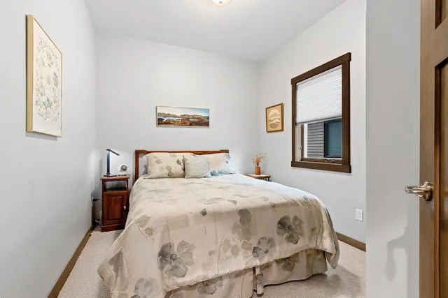 $469,900 | 2592 Farmington Way, Unit 17, Suamico, WI 54313