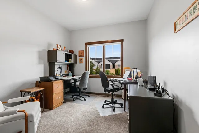 $469,900 | 2592 Farmington Way, Unit 17, Suamico, WI 54313