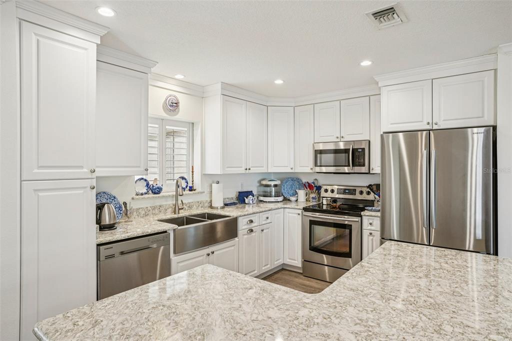 17554 Southeast 104th Circle Summerfield, FL 34491 - Photo 12 of 53