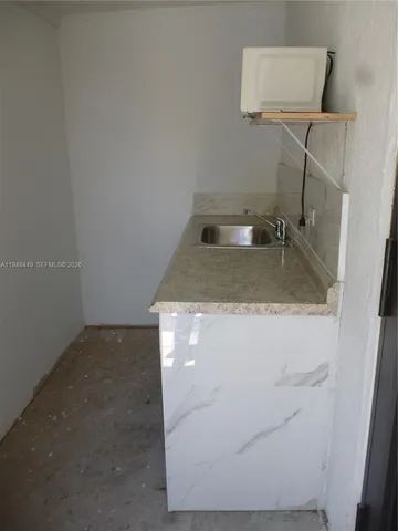 $1,400 | 4611 Southwest 19th Street, Unit 1, West Park, FL 33023