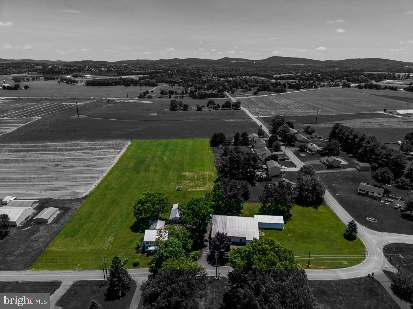 895 Eppley Road Mechanicsburg, PA 17055 - Photo 6 of 54