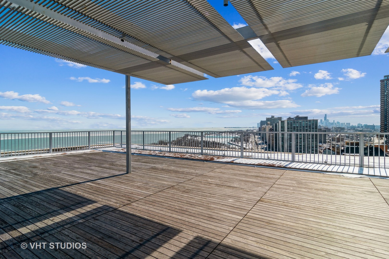 3900 North Lake Shore Drive, Unit 9J Chicago, IL 60613 - Photo 14 of 18 a view of a balcony