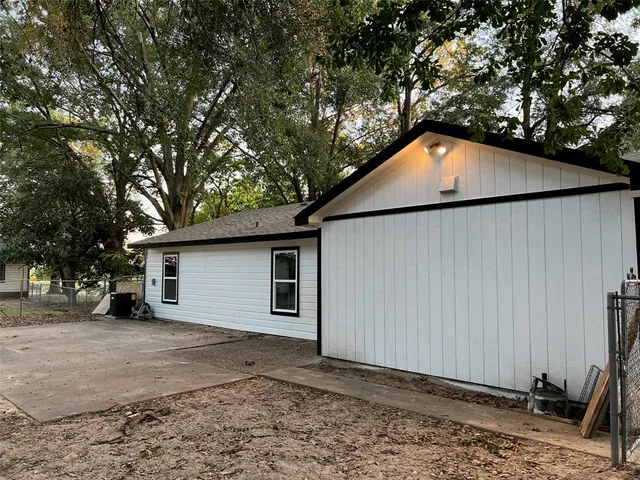 $1,895 | 311 Floyd Street, Winnsboro, TX 75494