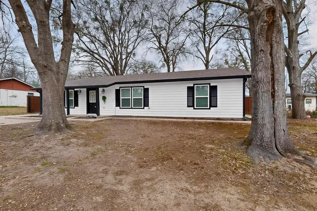 $1,795 | 311 Floyd Street, Winnsboro, TX 75494