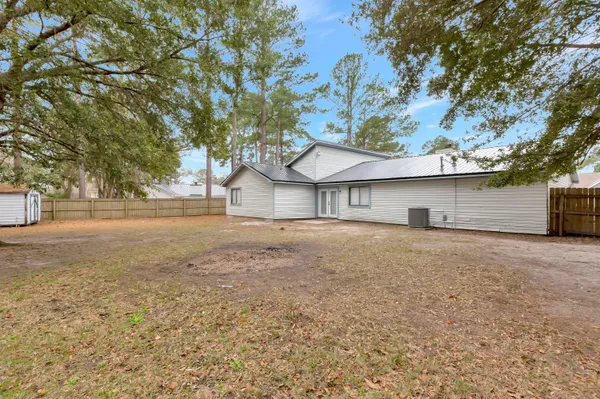 $2,340 | 213 Sagebrush Lane, Summerville, SC 29483