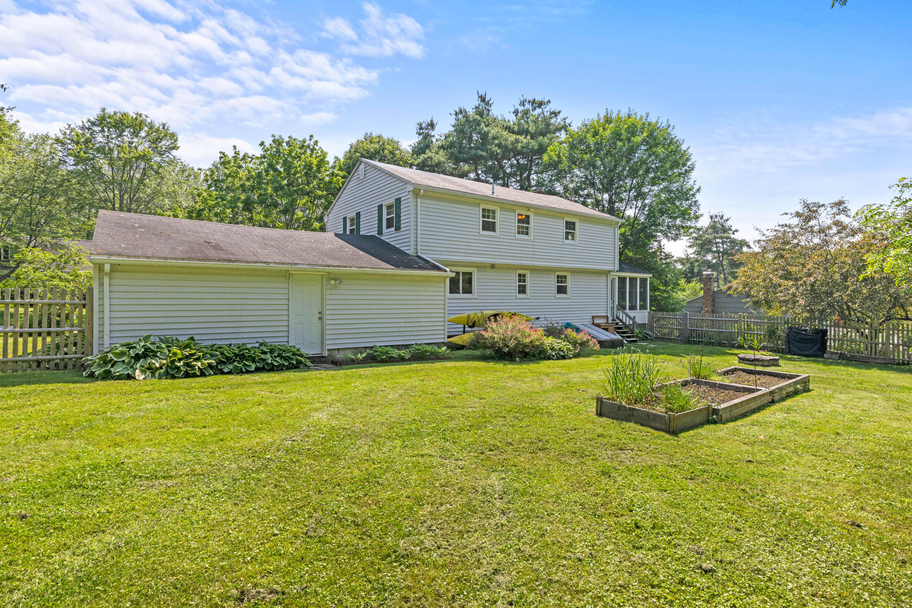 9 Hallmark Road Cumberland Foreside, ME 04110 - Photo 46 of 64 9HallmarkRoadCumberland_049