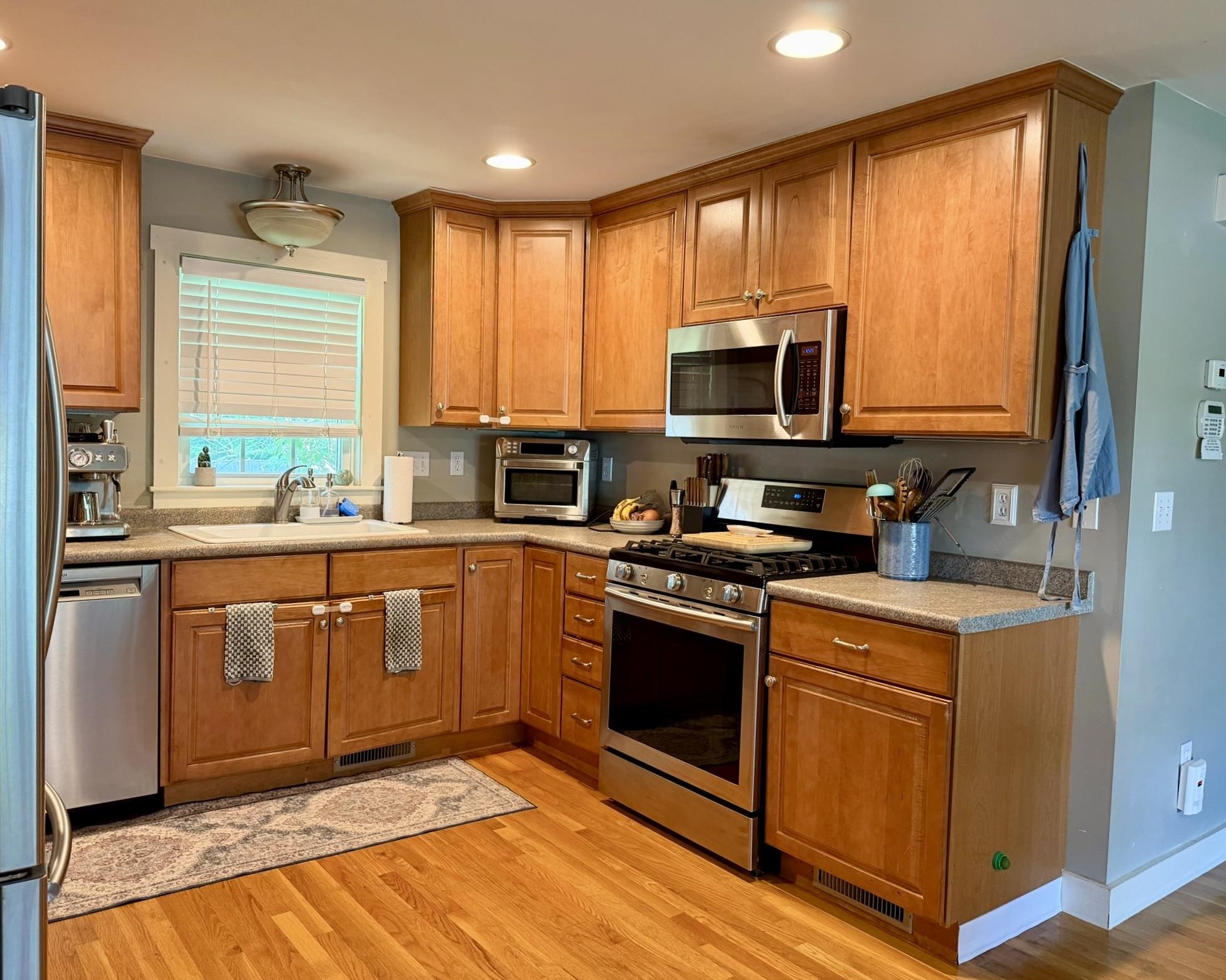 10 Ruth Lane Hampton, NH 03842 - Photo 4 of 14