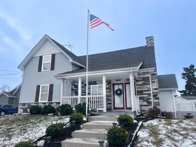 $2,500 | 509 North Main Street, Hebron, IN 46341