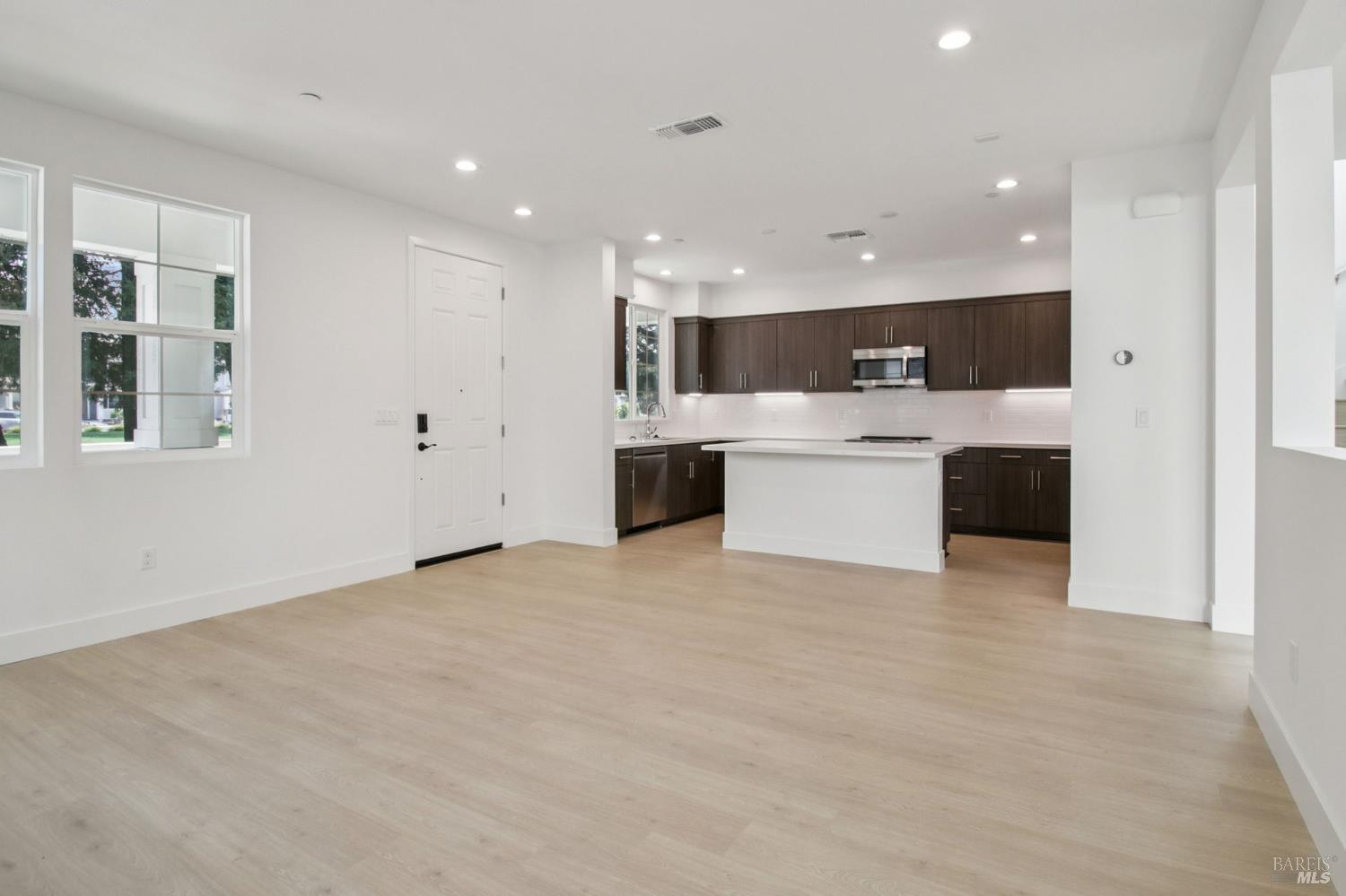2770 Sassy Street Santa Rosa, CA 95407 - Photo 2 of 31