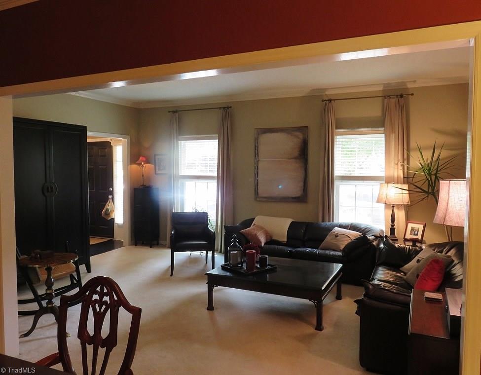 538 Lindley Road Greensboro, NC 27410 - Photo 4 of 29 Another view of this generously sized room. Window treatments can remain.