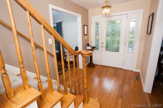 7905 Berkeley Drive Gloucester Point, VA 23062 - Photo 4 of 46