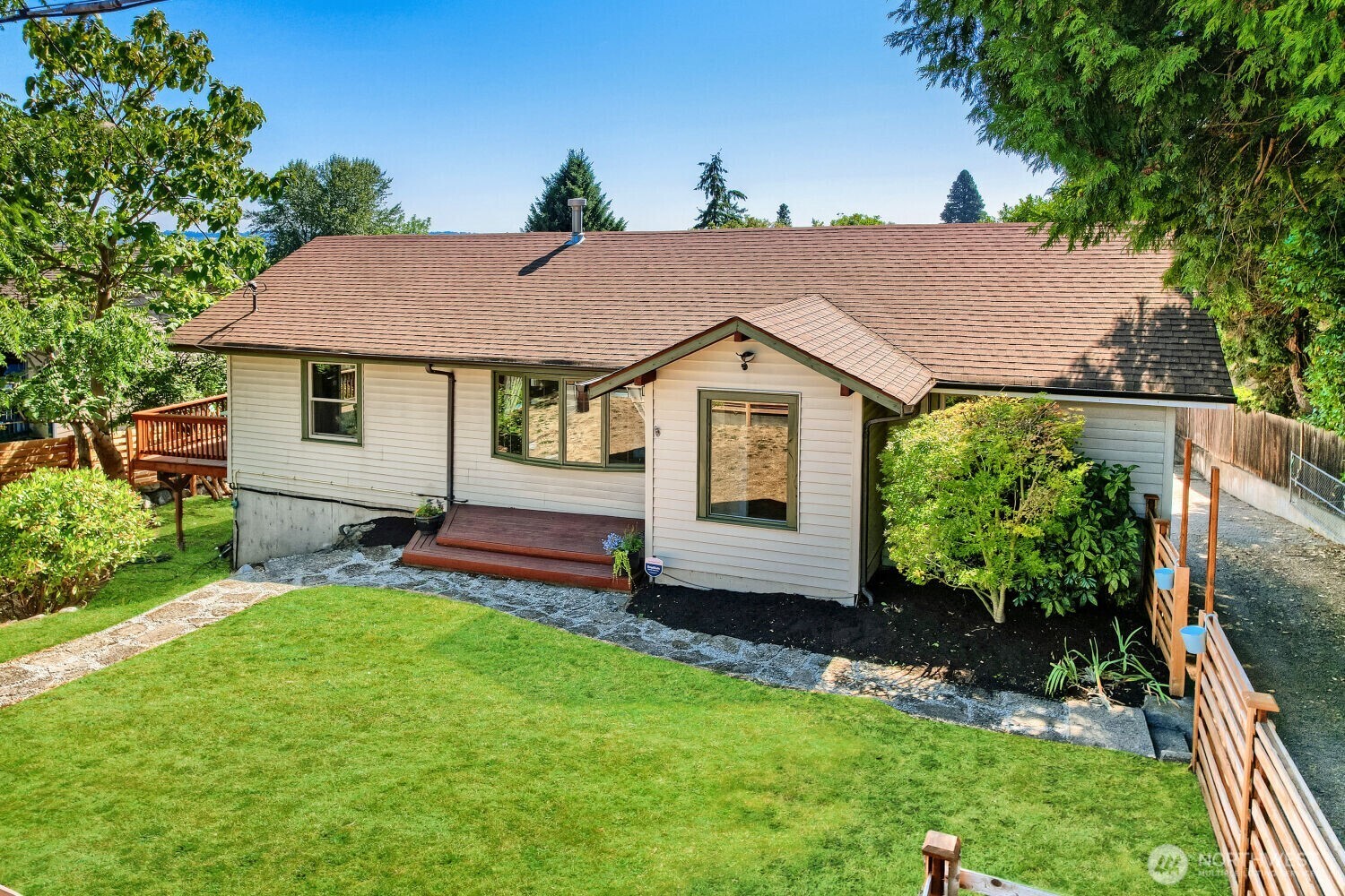 909 Southwest Langston Road Renton, WA 98057 - Photo 1 of 22 Gallery Image 1