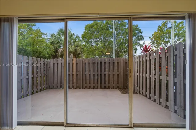 $2,400 | 3001 Northwest 5th Terrace, Unit 4, Pompano Beach, FL 33064