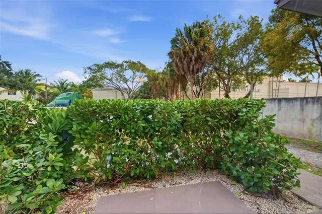 $2,400 | 3001 Northwest 5th Terrace, Unit 4, Pompano Beach, FL 33064