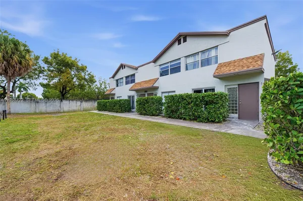 $2,250 | 3001 Northwest 5th Terrace, Unit 4, Pompano Beach, FL 33064