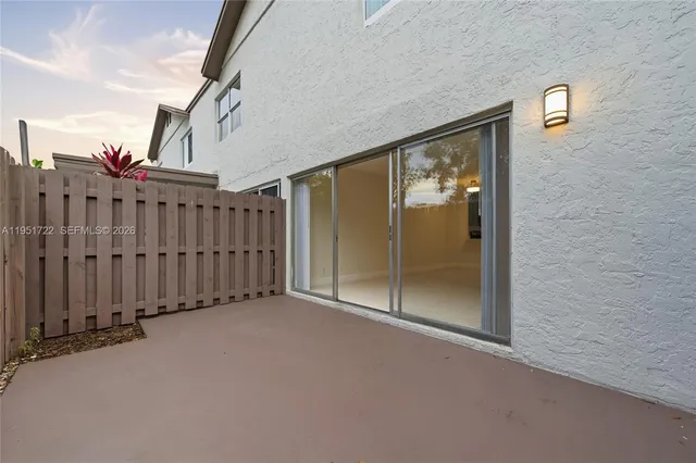 $2,400 | 3001 Northwest 5th Terrace, Unit 4, Pompano Beach, FL 33064