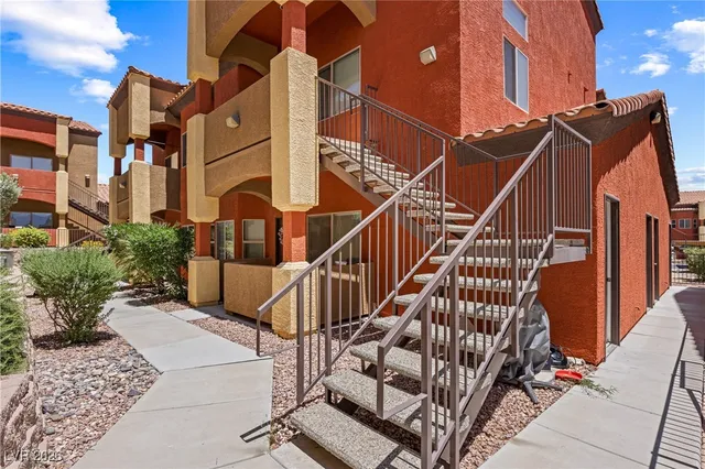 $265,000 | 890 Kitty Hawk Drive, Unit 1824, Mesquite, NV 89027