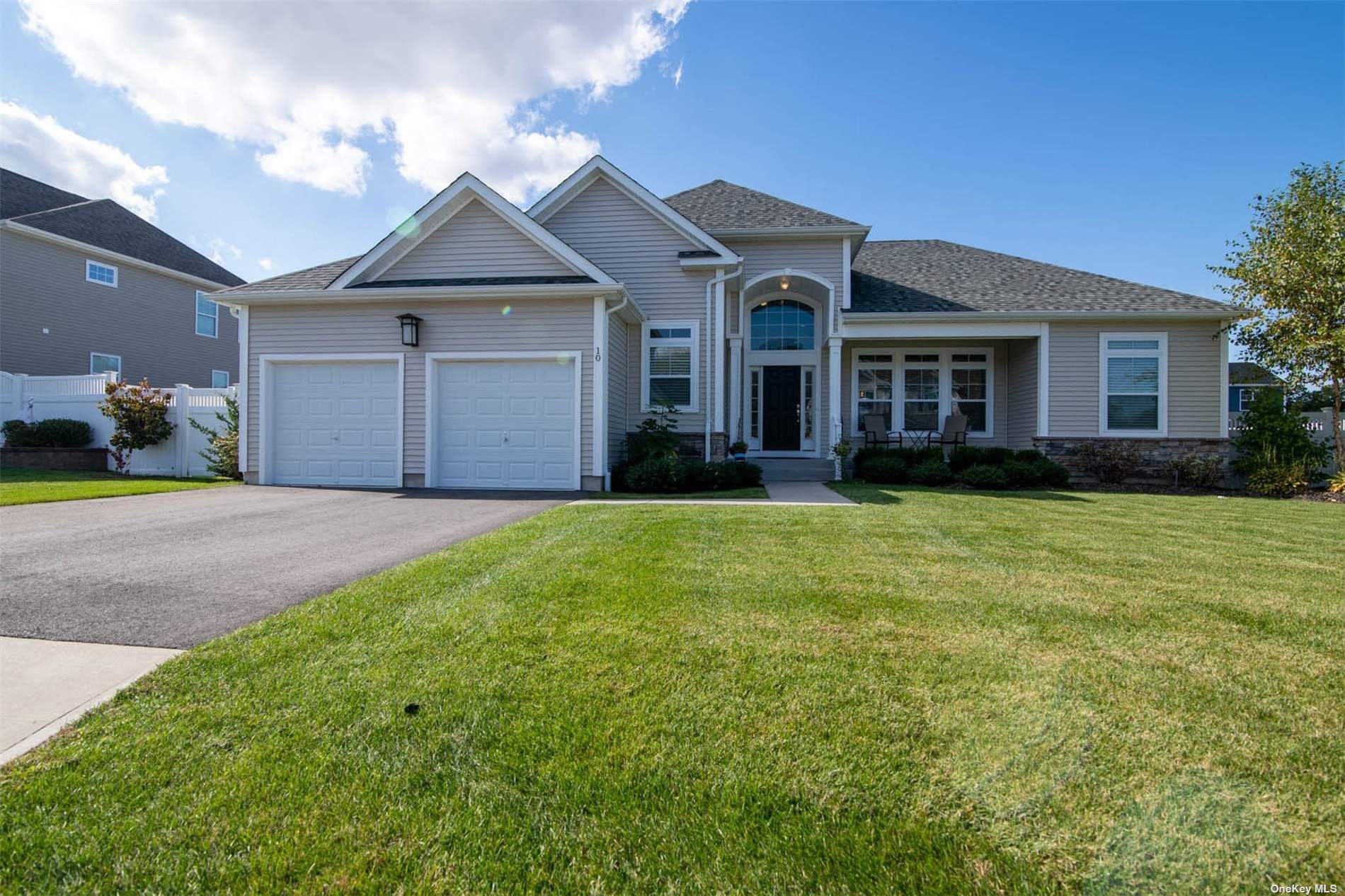 10 Lilac Lane Ridge, NY 11961 - Photo 1 of 1 Gallery Image 1