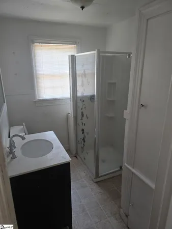 $1,395 | 412 Lucerne Drive, Spartanburg, SC 29302