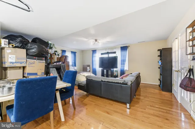 $499,900 | 7303 Lois Lane, Lanham, MD 20706